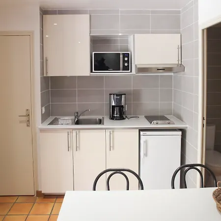Apartmanhotel La Ferme Des Barmonts Villejuif