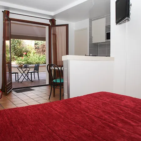 Apartmanhotel La Ferme Des Barmonts Villejuif