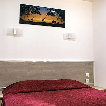 لا فيرم ديه بارمون 3* فيلوجويف