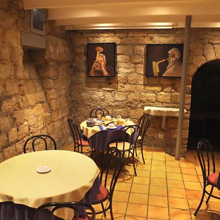 Lägenhetshotell La Ferme Des Barmonts Villejuif