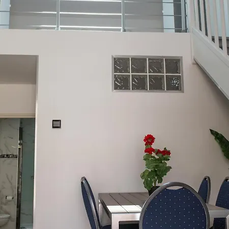 Apartmanhotel La Ferme Des Barmonts Villejuif